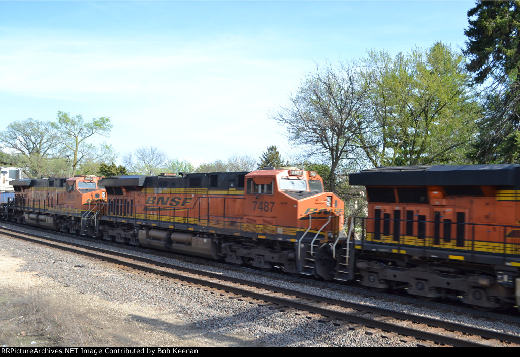 BNSF 7487